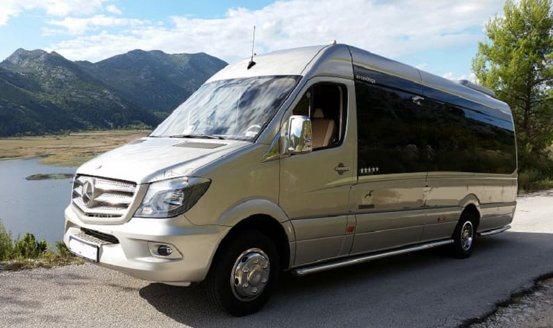 Bavaria: Buses booking in Starnberg in Starnberg and Germany